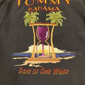 Tommy Bahama Camp Shirt. Size M